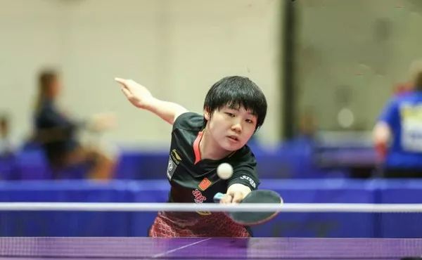 邓亚萍的乒 邓亚萍的乒