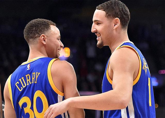 并且根据比 并且根据比